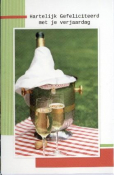 Felicitatiekaart verjaardag met glazen en champagne