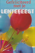 Veel gekleurde ballonnen tegen een blauwe hemel met de tekst "Gefeliciteerd met je lentefeest".