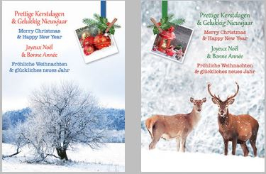 Links sneeuwboom met kerstwensen in vier talen; rechts herten in sneeuw met dezelfde tekst. Karten in kerstsfeer.