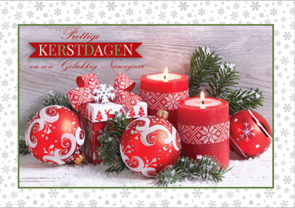 Luxe kerstdoos met kerstballen en kerstkaars