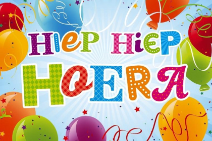 Kleurrijke ballonnen en confetti met de tekst "Hiep Hiep Hoera".
