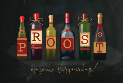 Verjaardagskaart met flessen en letters "PROOST"