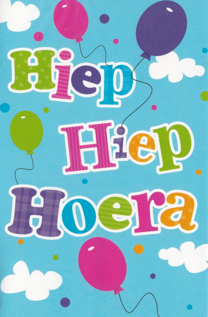 Simpel verjaardagskaart met tekst "Hiep Hiep Hoera"